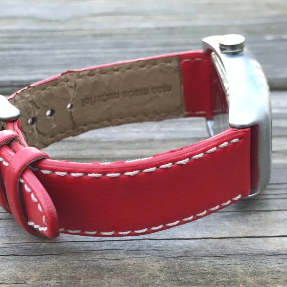 Paul Frank Watch Red Vegan Faux Leather Band Water - Picture 6 of 12